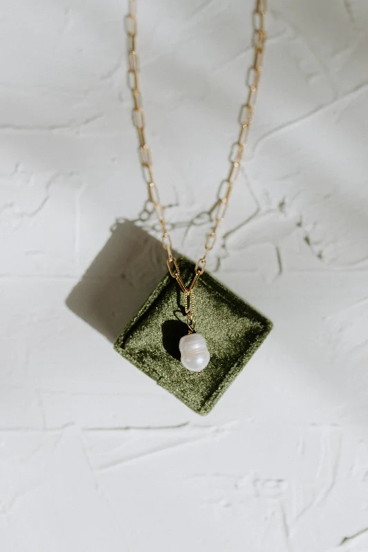 Vivid druzy necklaces-Giana Pearl Paperclip Necklace